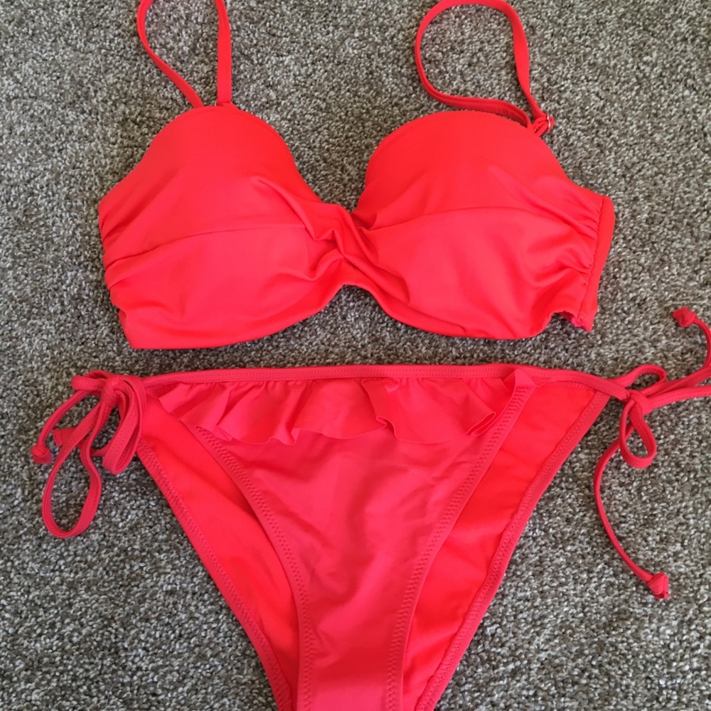 NWT H&M Bright Red multi way Bikini 👙